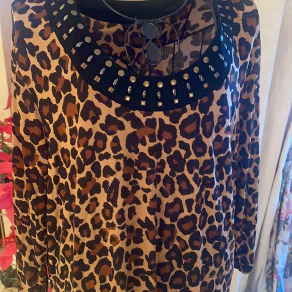 Top - Picture 3 of 6